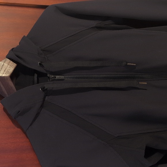 Lululemon Get Ready Jacket - Picture 2 of 6